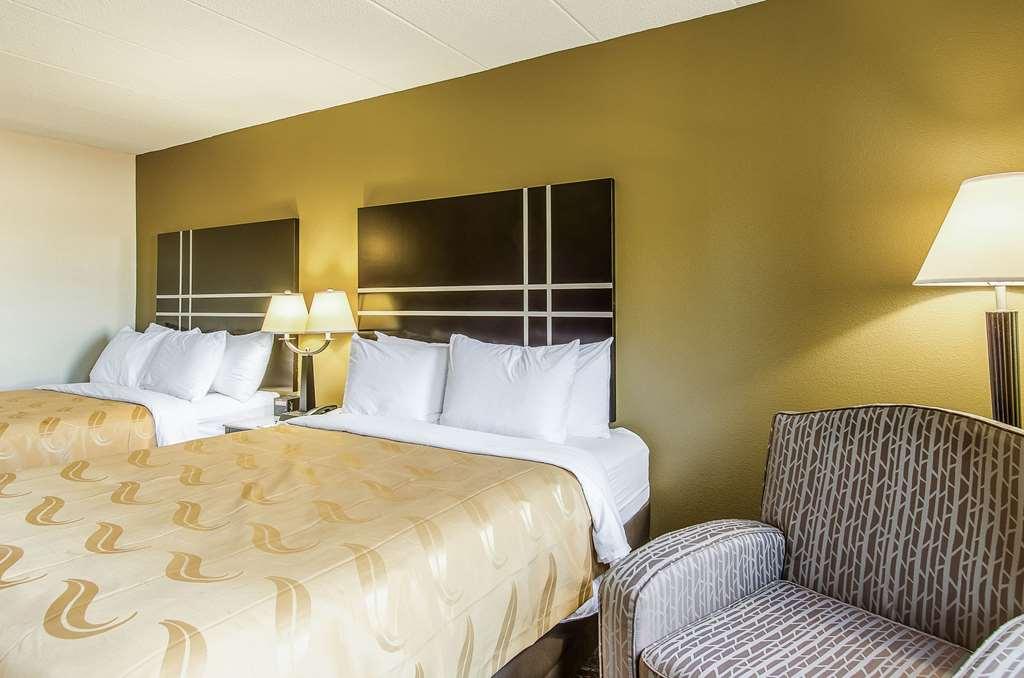 La Casa Inn & Suites - Middleboro Room photo